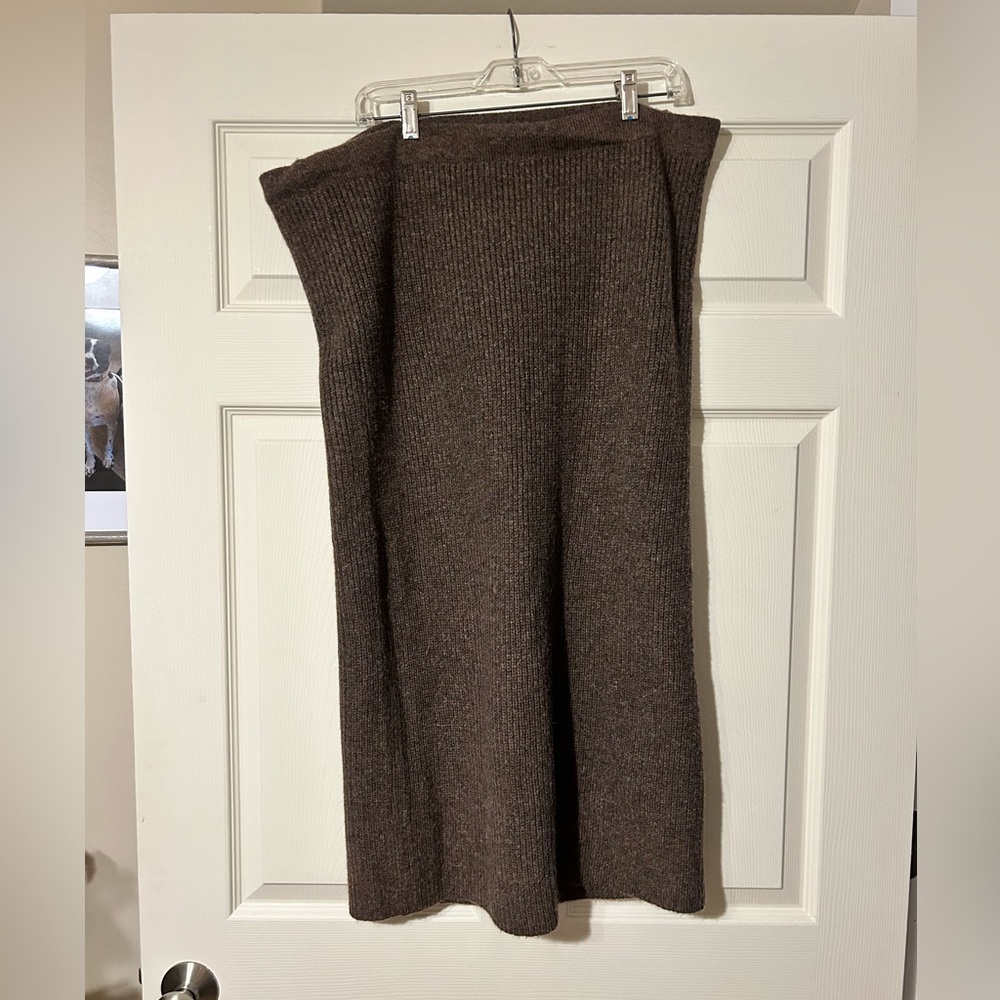 XL brown sweater midi skirt